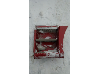 Корпус подножки левый в сборе SH F3000 тягач красный SHAANXI / Shacman (ШАНКСИ / Шакман) DZ13241240411 фото 1 Братск